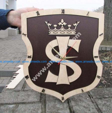 Royal style wall clock