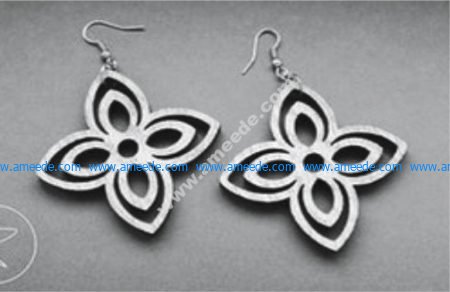 earrings with four-pointed flower shape