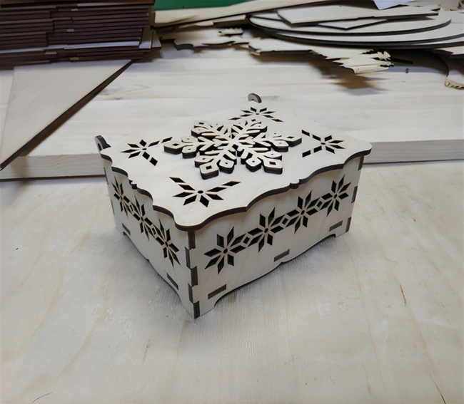 Snowflake box template wooden decor snowflake favour box S0000207 file cdr and dxf pdf free vector download for Laser cut