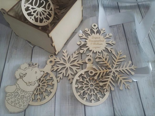 Wooden box with snowflake toys S0000274 file cdr and dxf pdf free vector download for Laser cut 5 Wooden box with snowflake toys S0000274 file cdr and dxf pdf free vector download for Laser cut